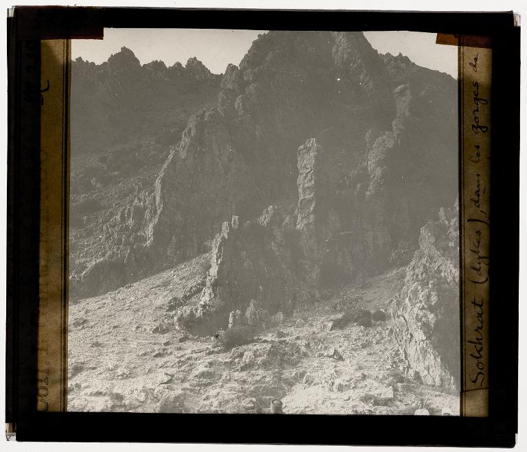 Sokhrat (dykes) dans les gorges de l'Oum er Bia