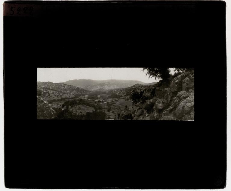 Akhentrir dans la vallée de l'Oued Mentaga